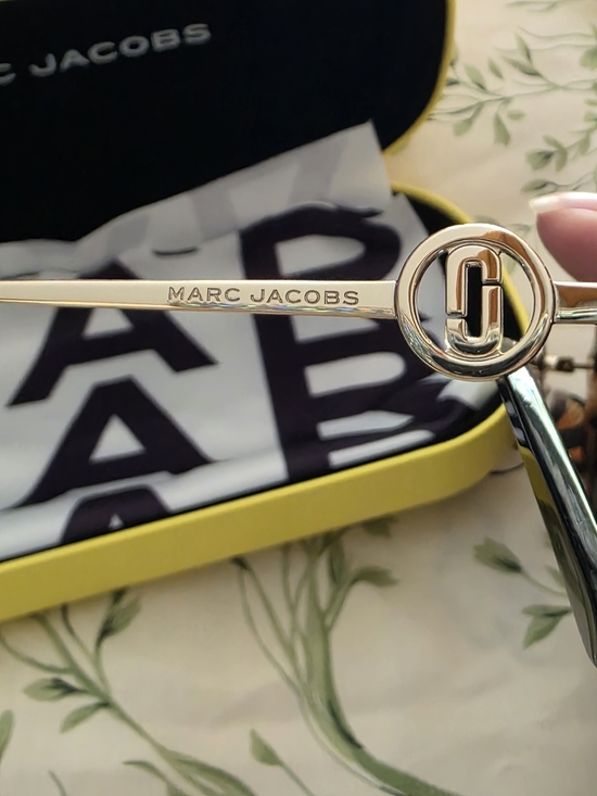 NWOT Marc Jacobs MARC 727/S Signature Logo Print Square Sunglasses Gold CAT 3 main image 16